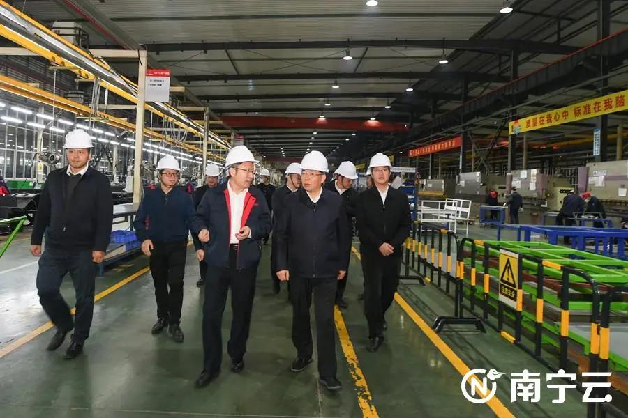2021年12月20日自治區(qū)黨委常委、南寧市委書記徐海榮、代市長廖立勇一行到廣西申龍調(diào)研接待工作