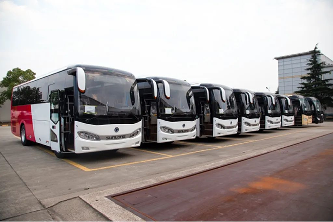 適配無界，實力出圈！申龍商用車以創(chuàng)新技術(shù)征服全球復(fù)雜環(huán)境